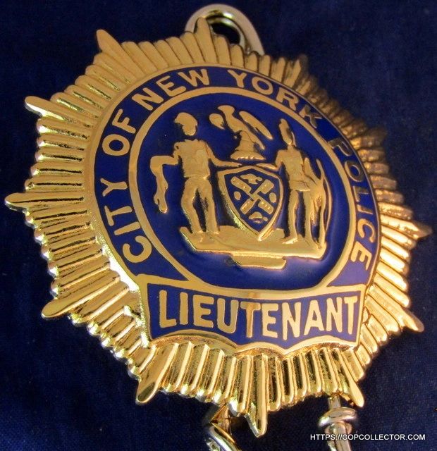 Nypd museum quality lieutenant shield and shoulder patch